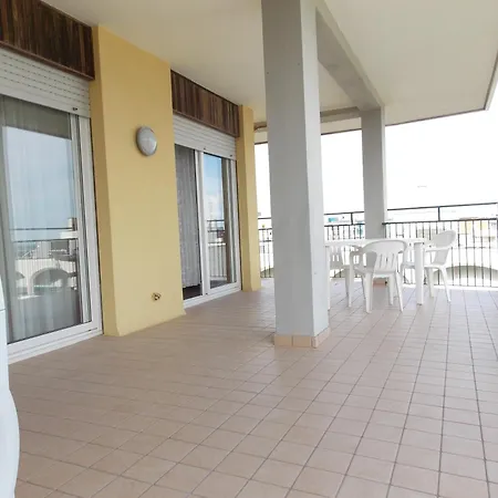 Aurora B Apartment *